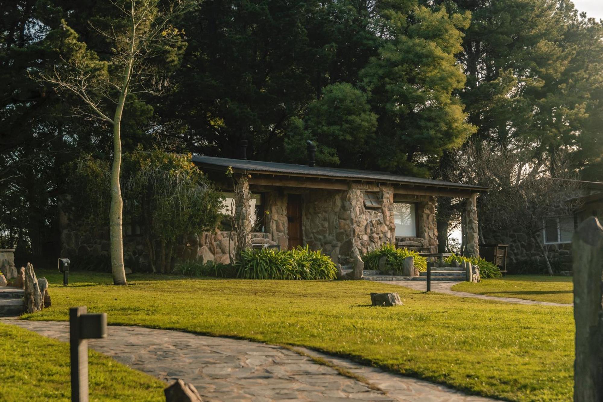 Hosteria & Spa De La Cascada Тандил Экстерьер фото